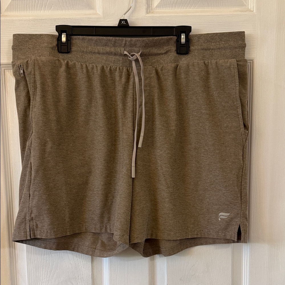 Fabletics Men's Cloud Jersey in Brown